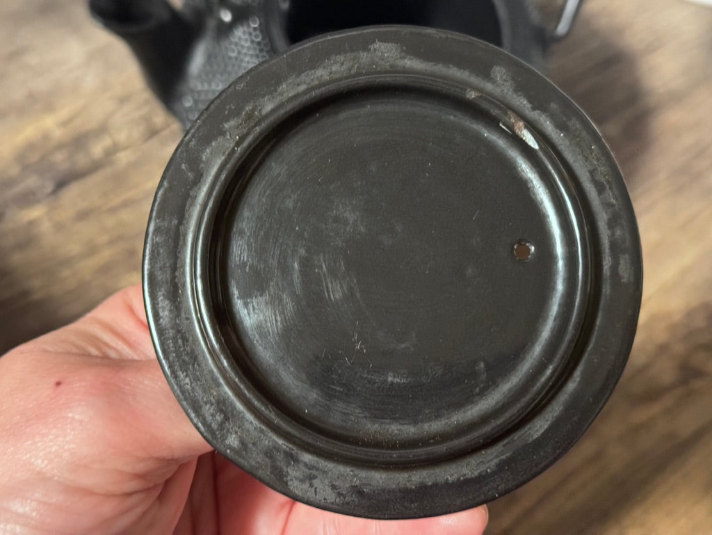 Black Cast Iron Tea Pot/Kettle