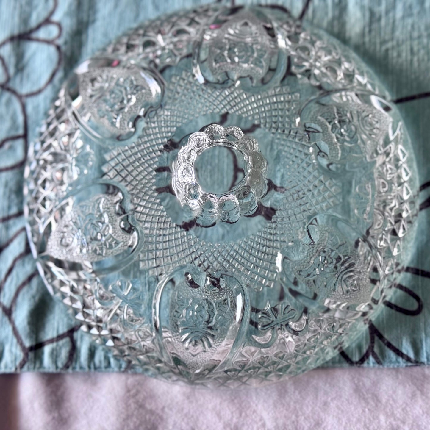 Large FNG Indodonesia Fleur De Lis Hearts with Roses Candy Dish