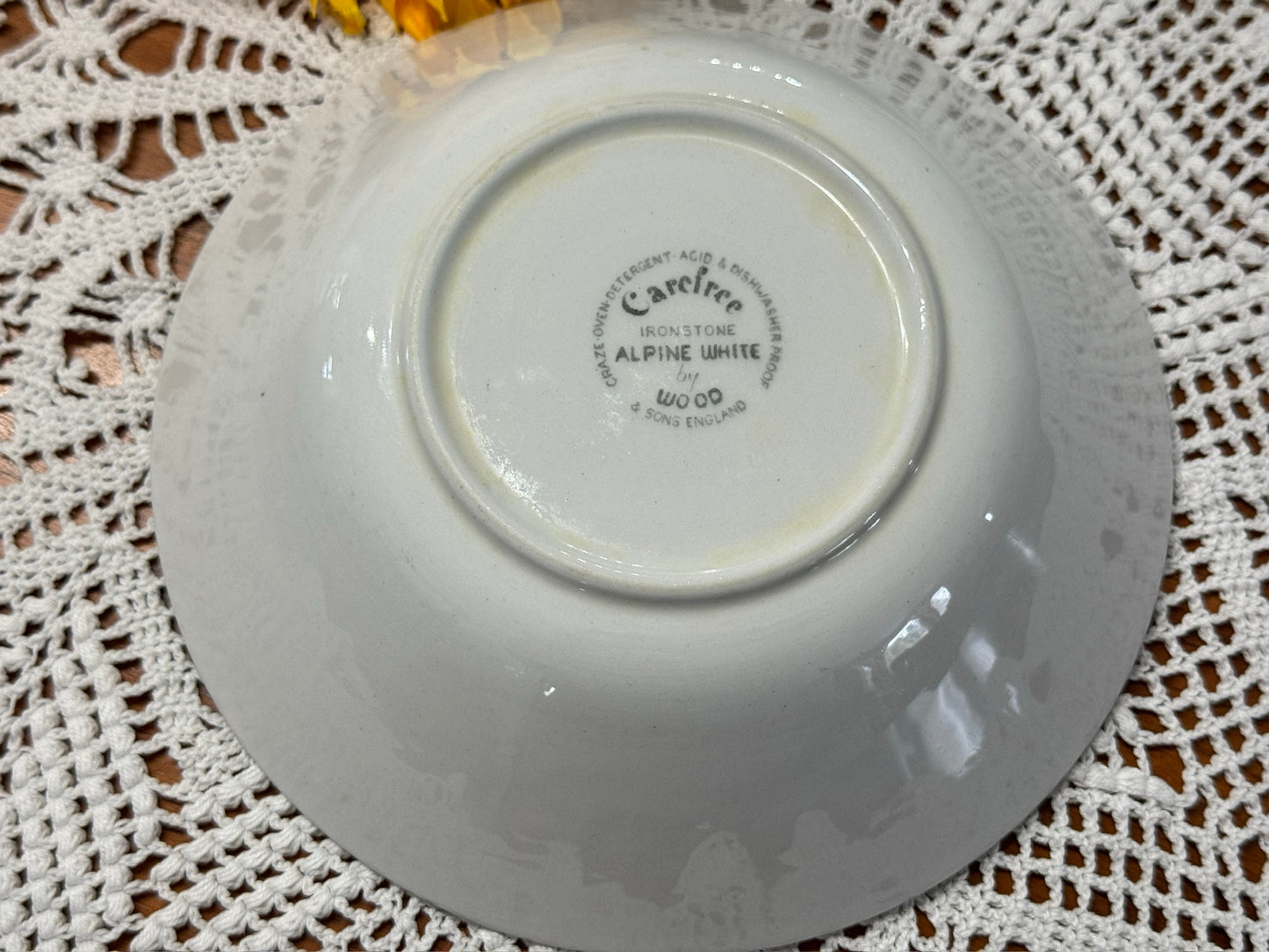 Wood & Sons Carefree Alpine White Casserole Dish & Serving Bowl Set