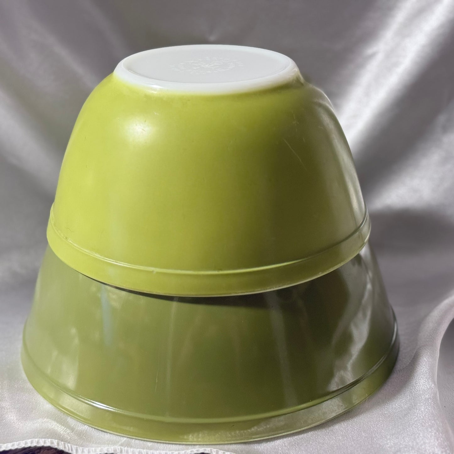 Pyrex #403 & #402 Verde Green Nesting Bowls