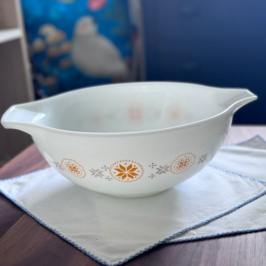 Town and Country 4QT Pyrex