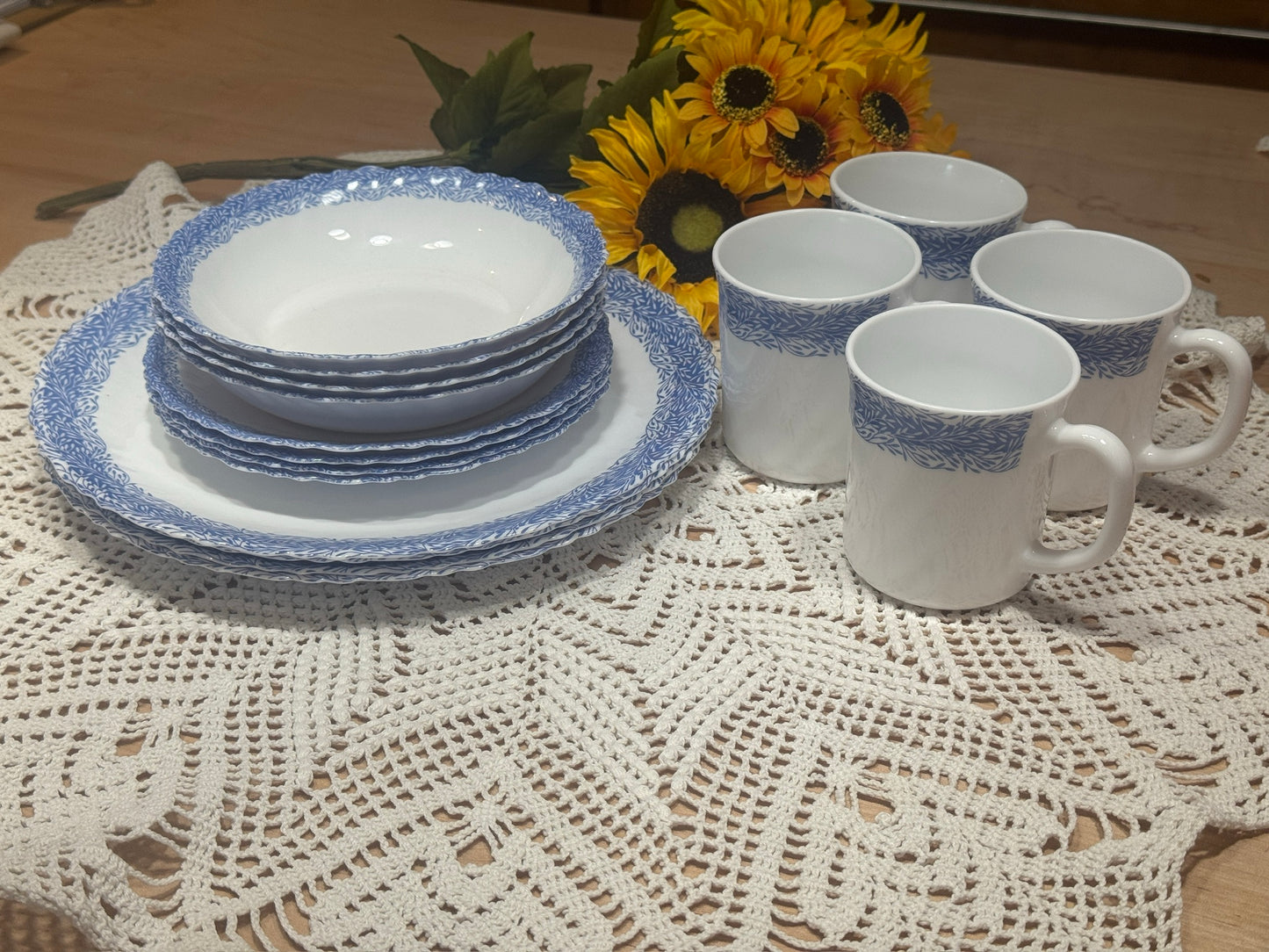 ARC France MSE Milk Glass and Blue Vine Dish Set