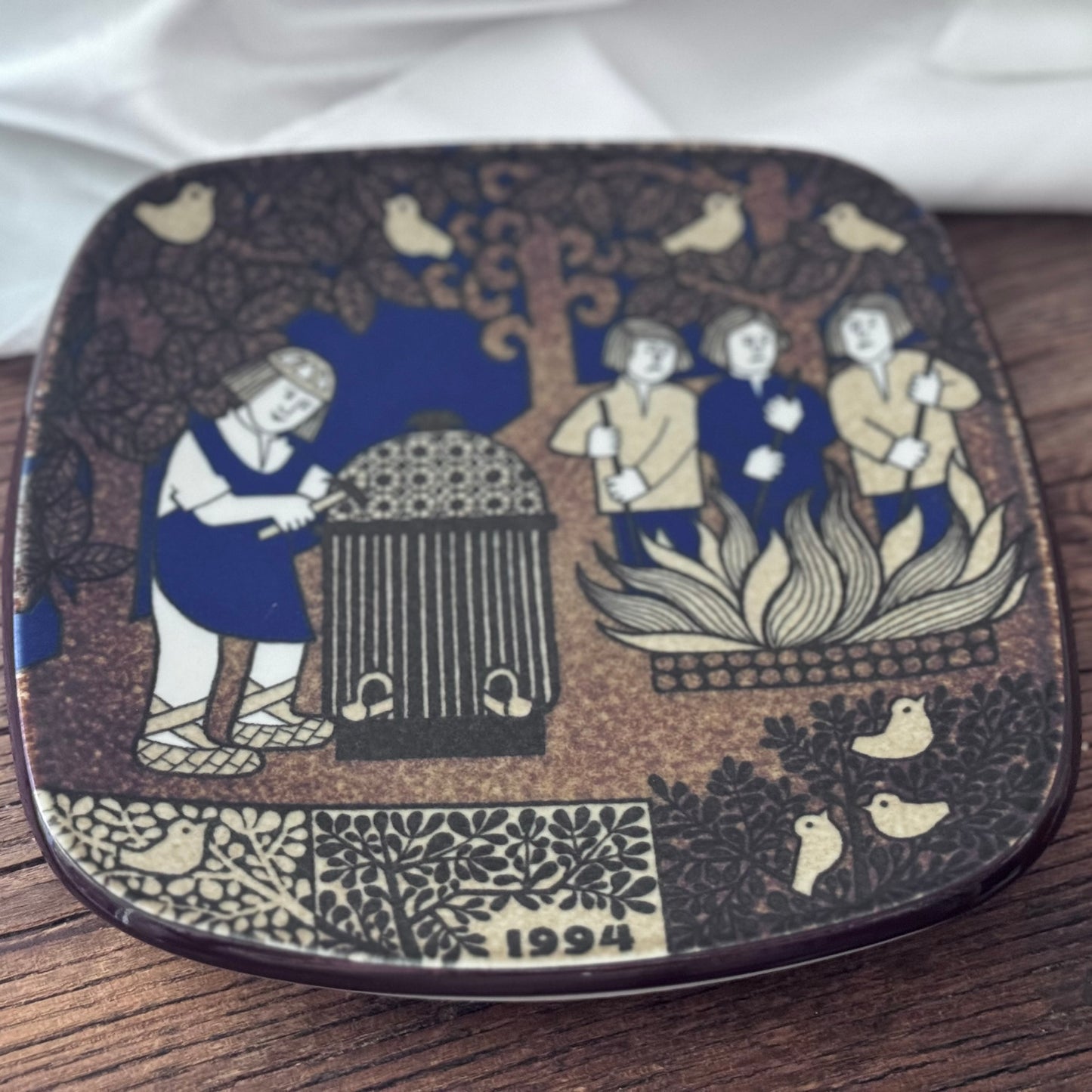 Raija Uosikkinen 1994 Wall Plate
