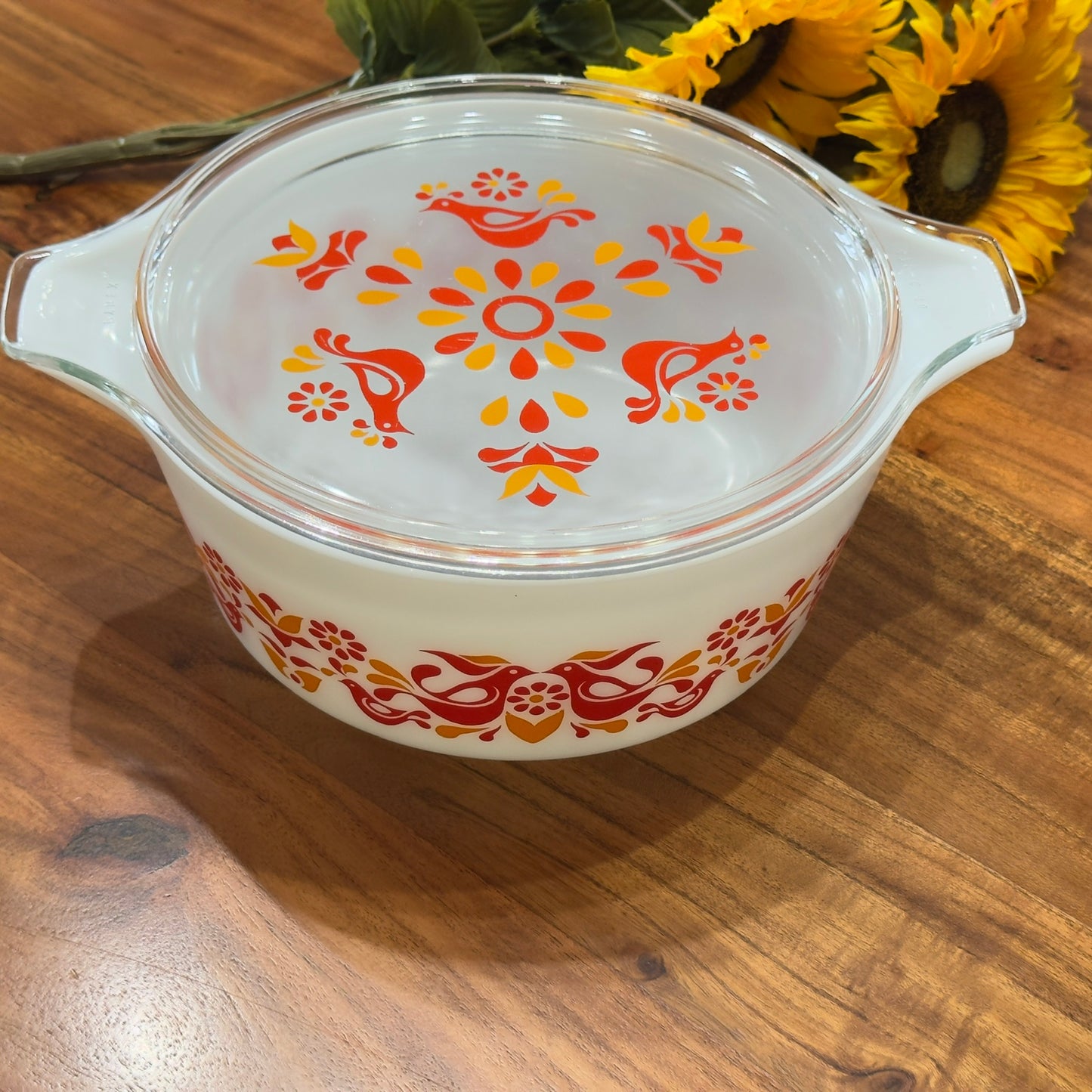 PYREX 'Friendship' 3 Piece Round Casserole With Lids