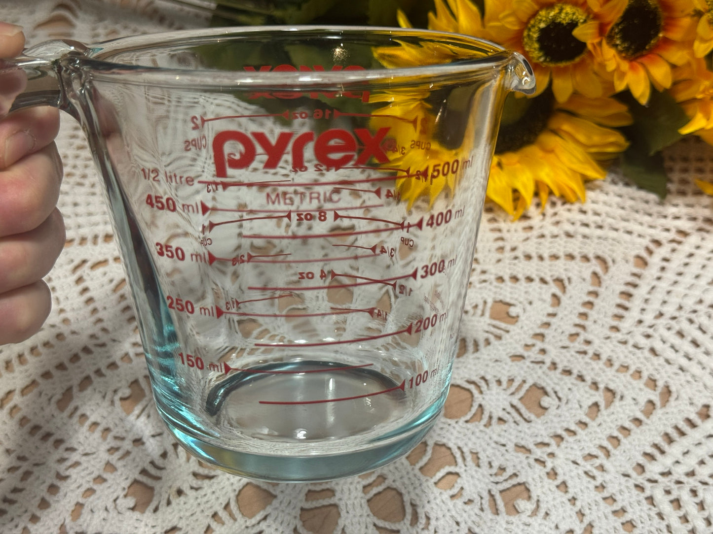 PYREX 2 Cup Glass Measuring Cup