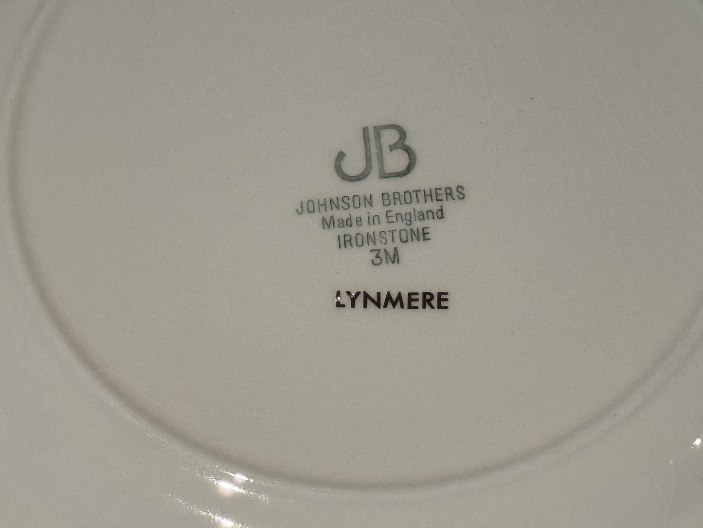 Johnson Brothers LYNMERE Dish Set