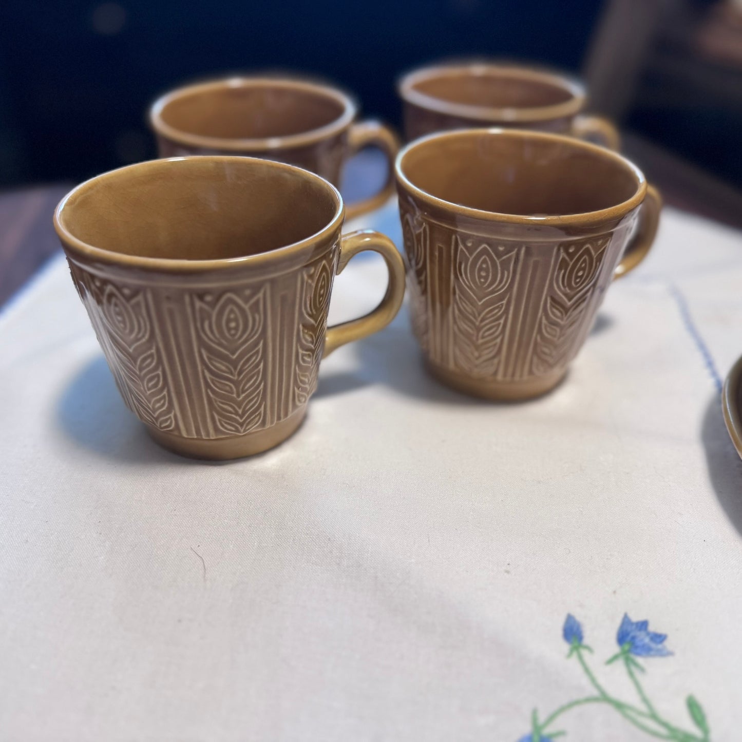 Tams England Harvest Gold Tulip Coffee Cups & Saucers