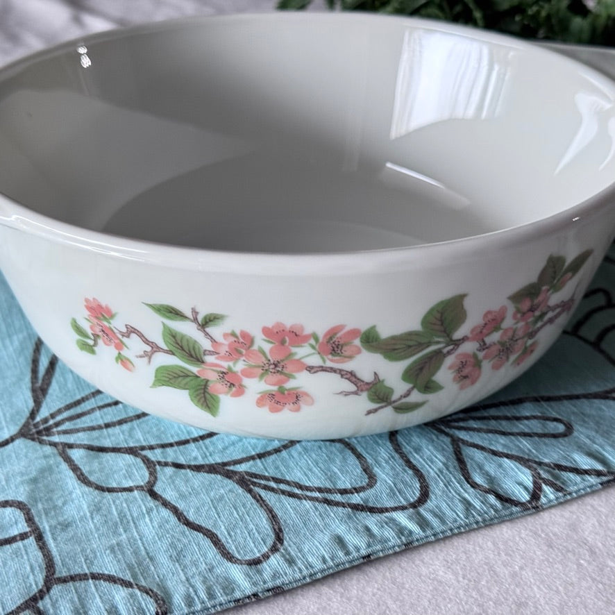 PYREX 'Cherry Blossom' Round Casserole Dish