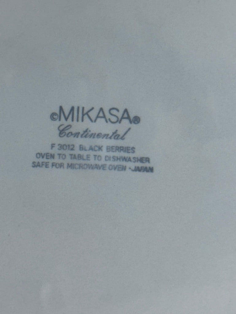 MIKASA Platter/ Chop Plate