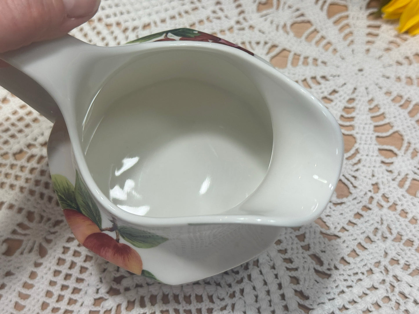 Royal Doulton 'Vintage Grape' Gravy Boat Set