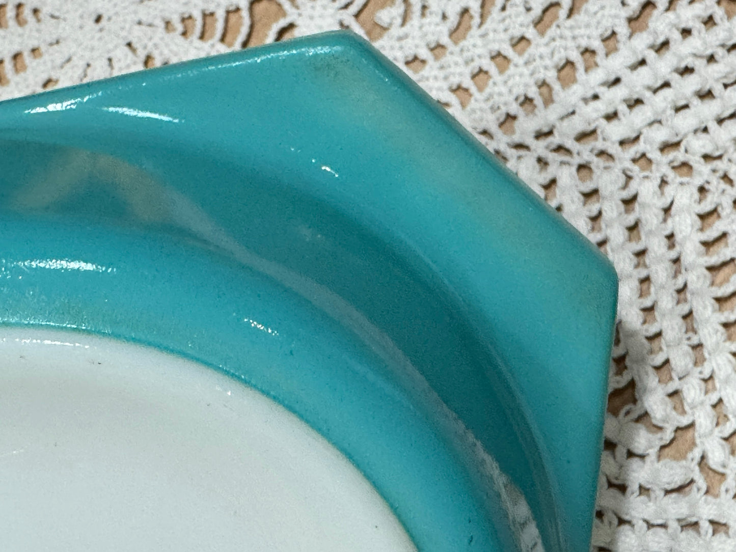 PYREX 'Snowflake' Gaiety JAJ Divided Casserole Dish