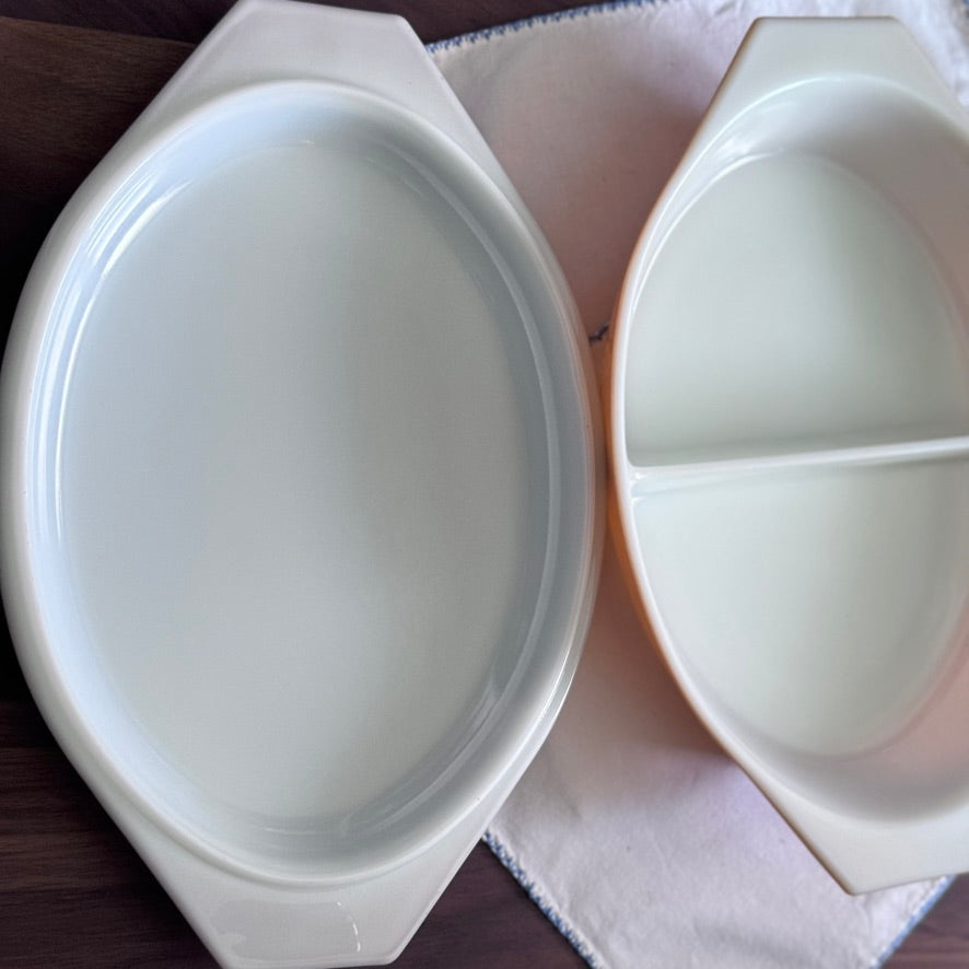 Pyrex Old Orchard Divided Casserole Dish with Lid