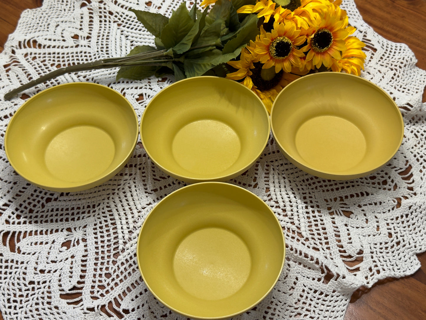 Tupperware Harvest Gold #890 Bowls