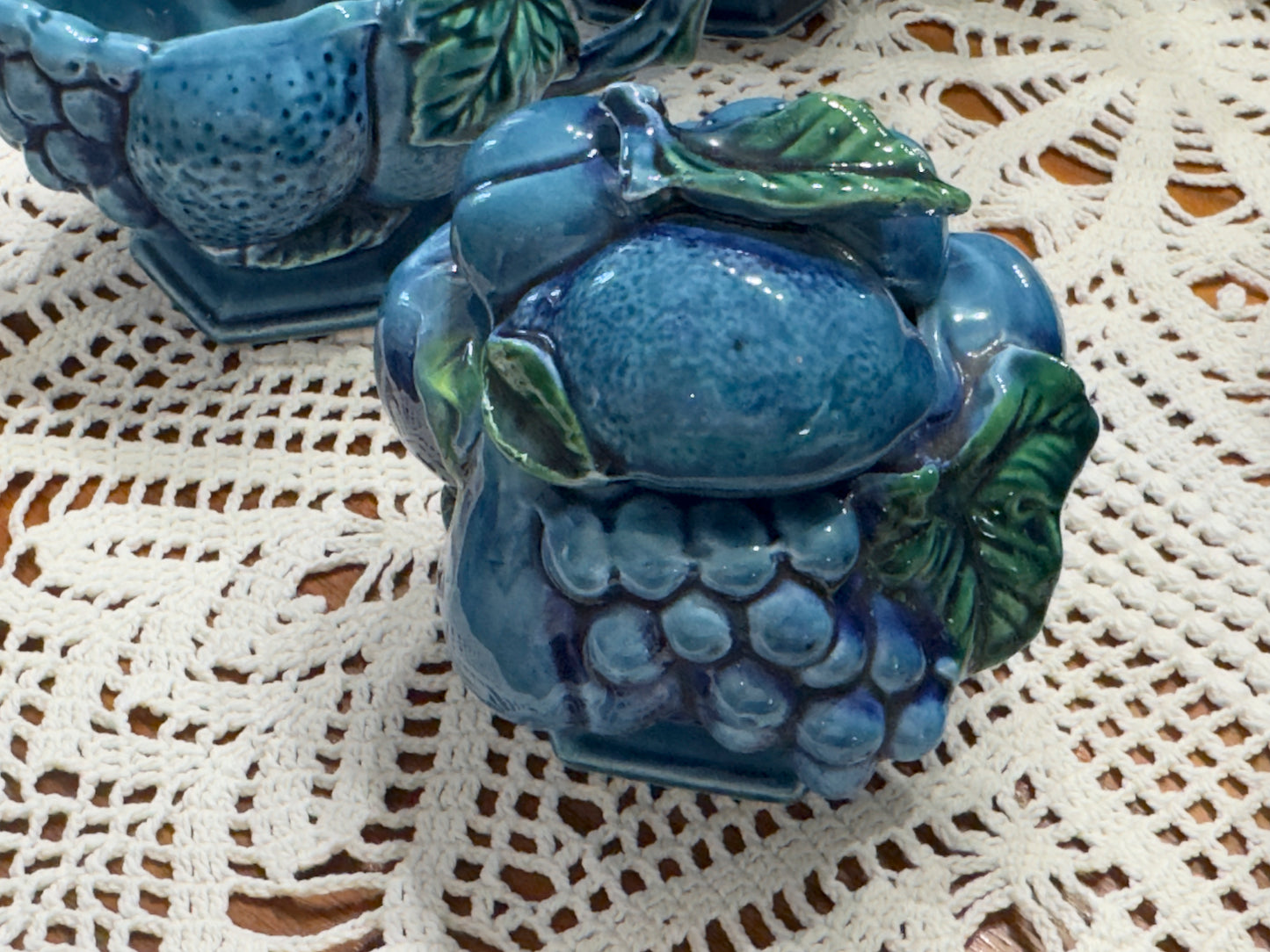 Inarco 'Mood Indigo' Ceramic Blue Fruit Pattern Tea/Coffee Set