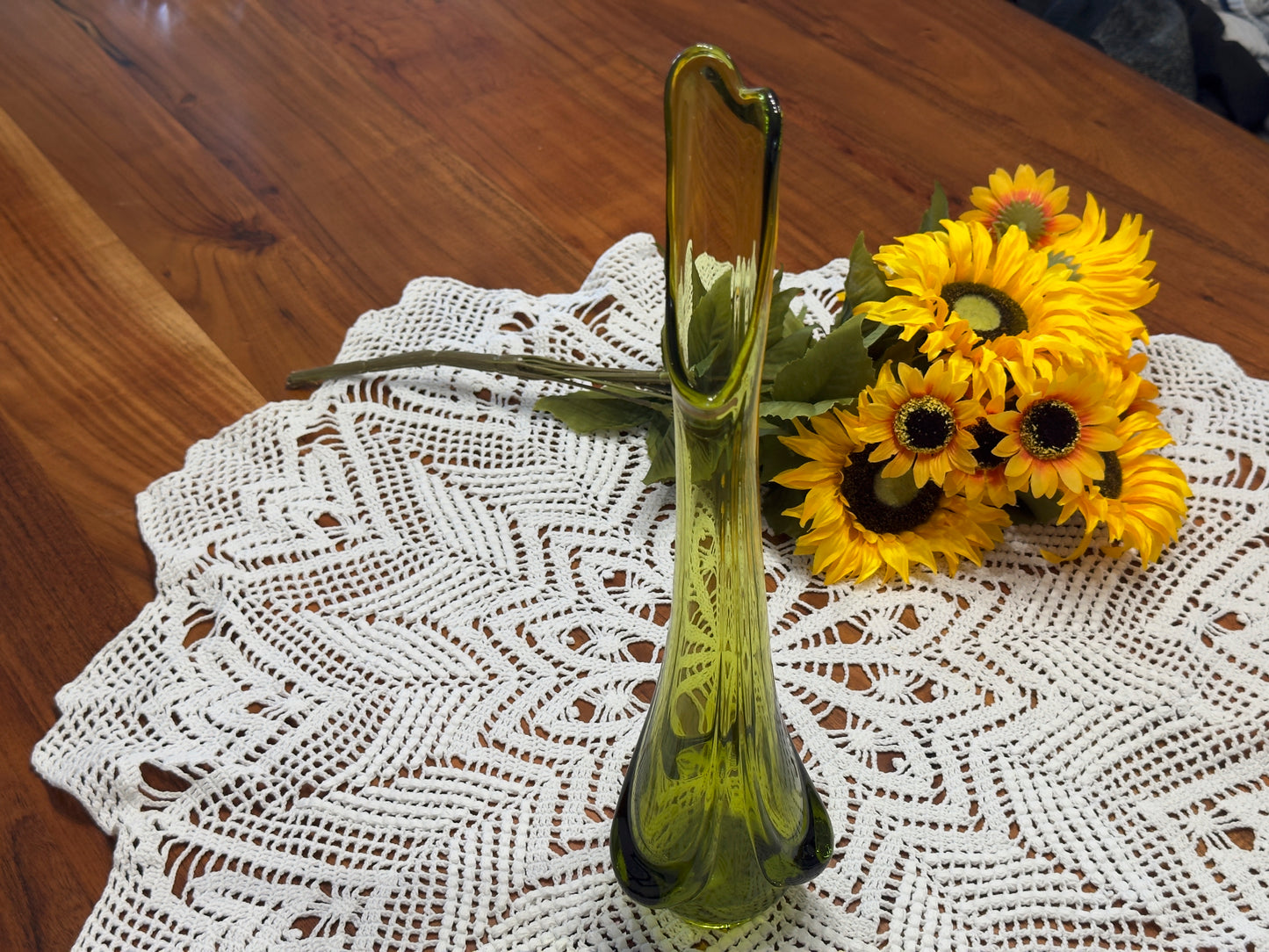 Viking Glass EPIC Drape Swung Vase