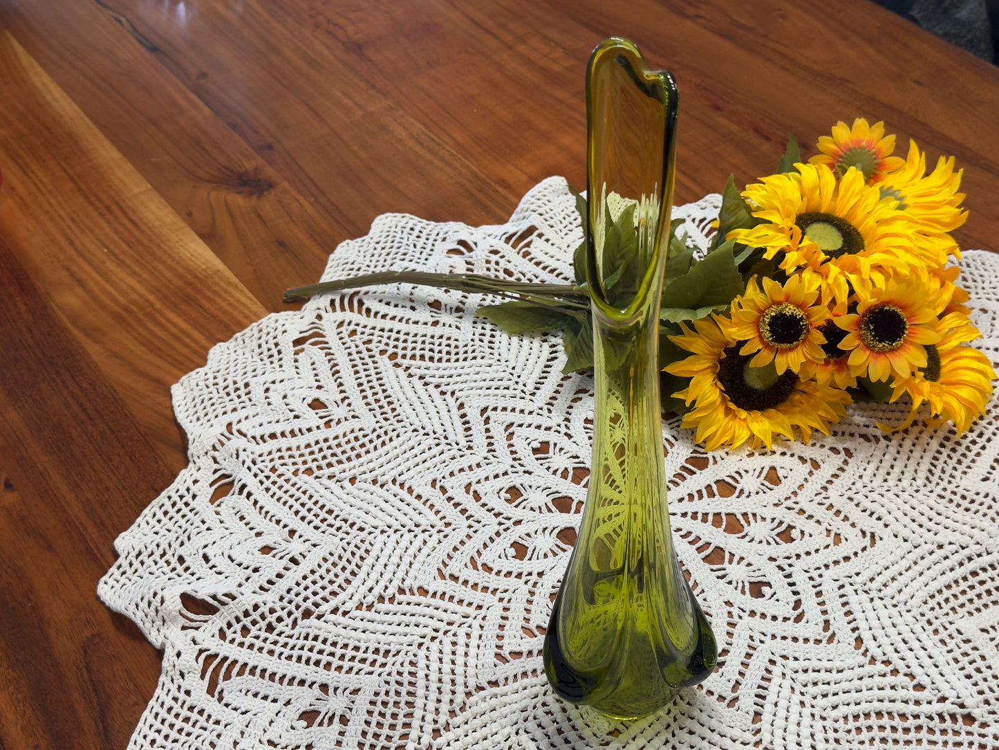 Viking Glass EPIC Drape Swung Vase