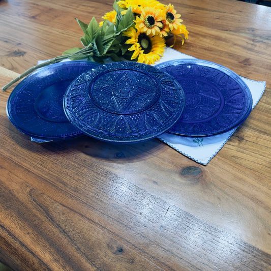 Cristal d'Arques Sapphire Blue Dinner Plates