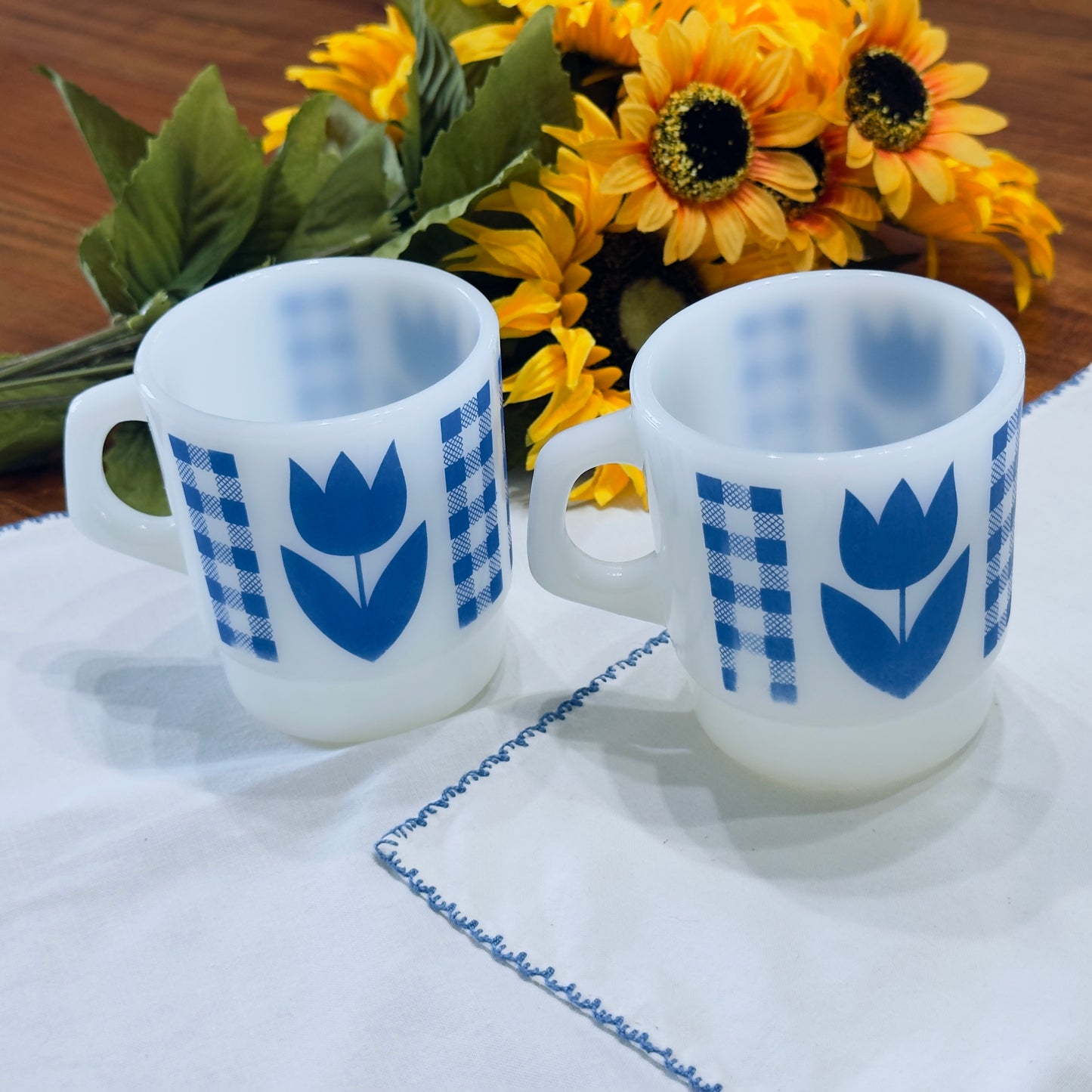 Termocrisa Blue Tulip Gingham Check Mugs