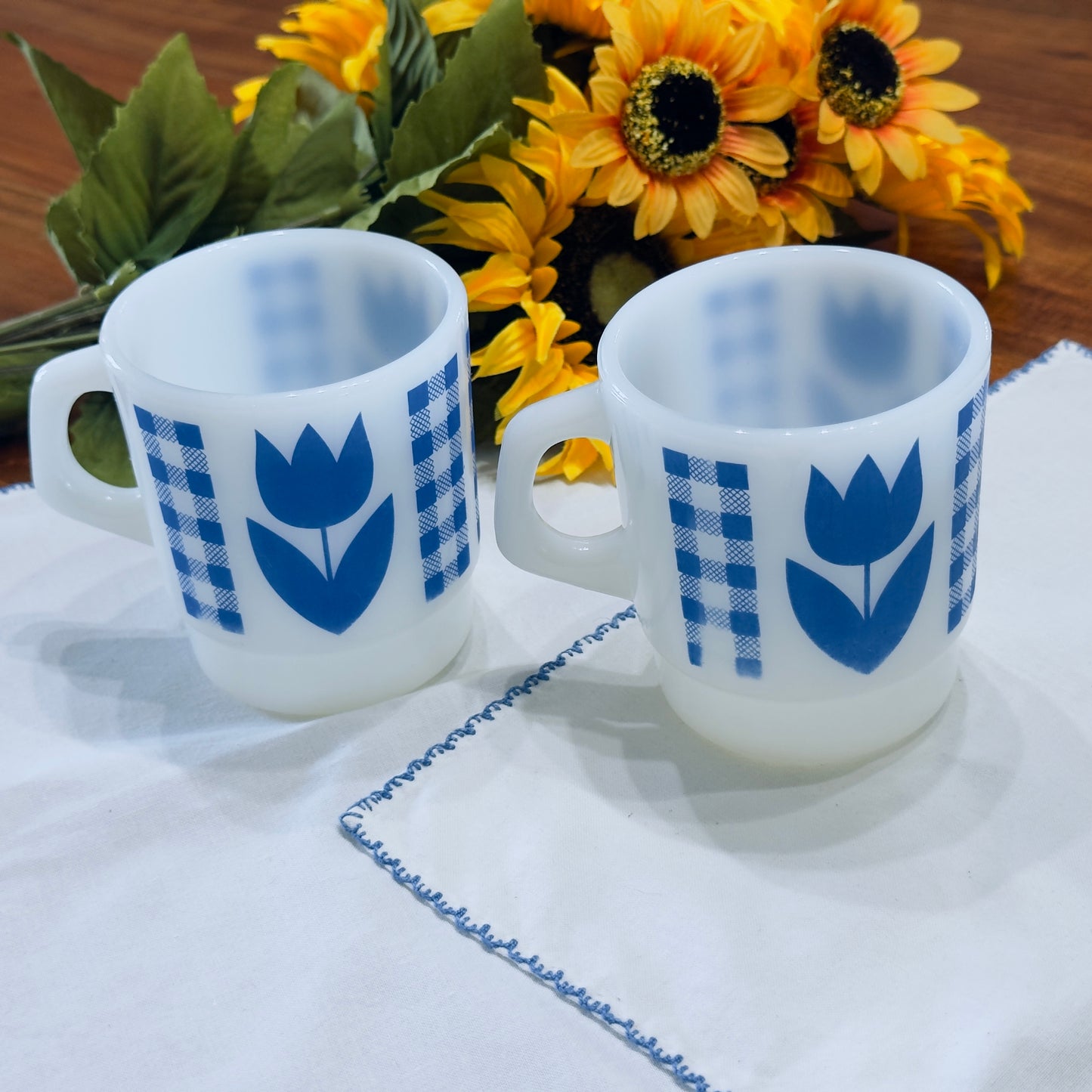 Termocrisa Blue Tulip Gingham Check Mugs