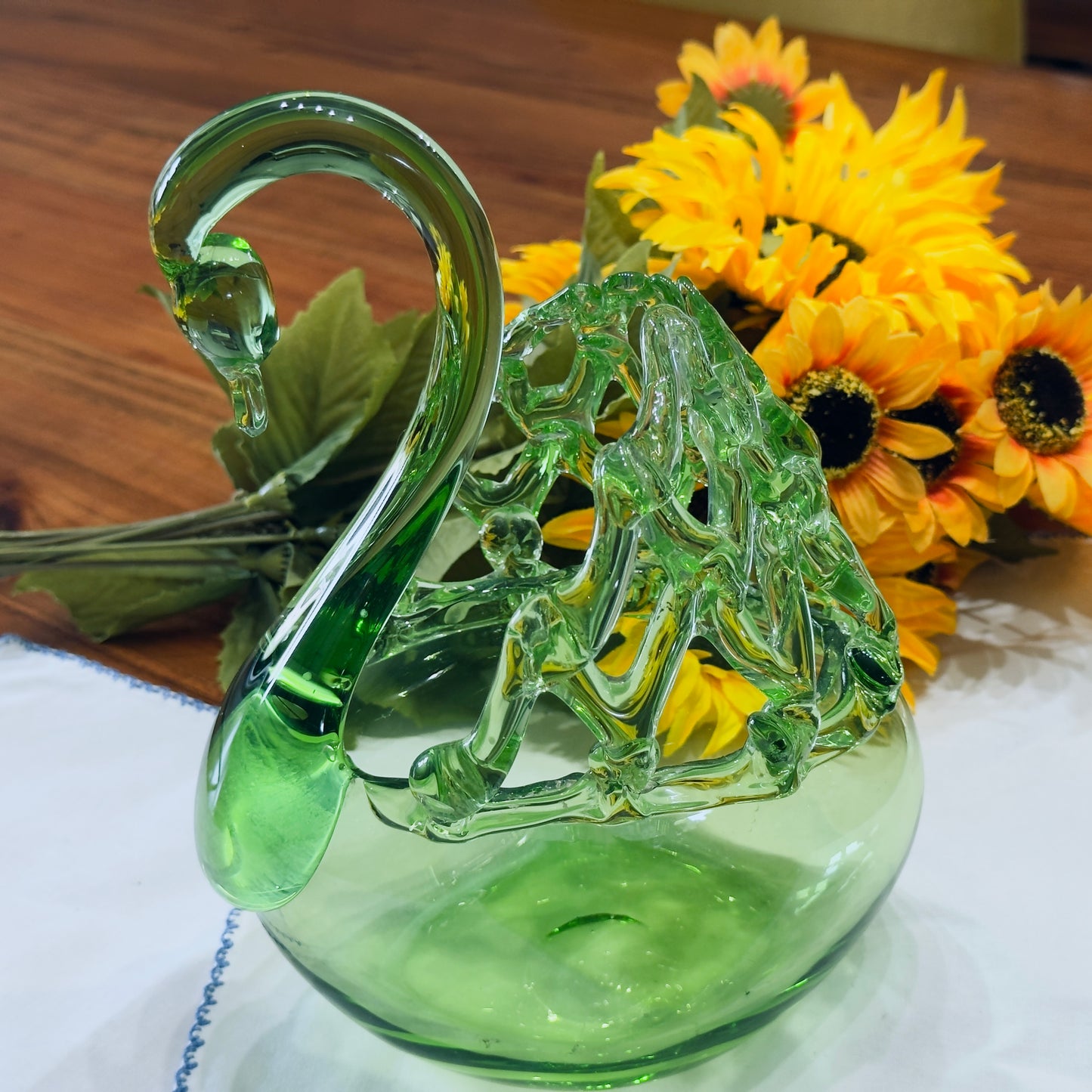 Green Art Glass Swan