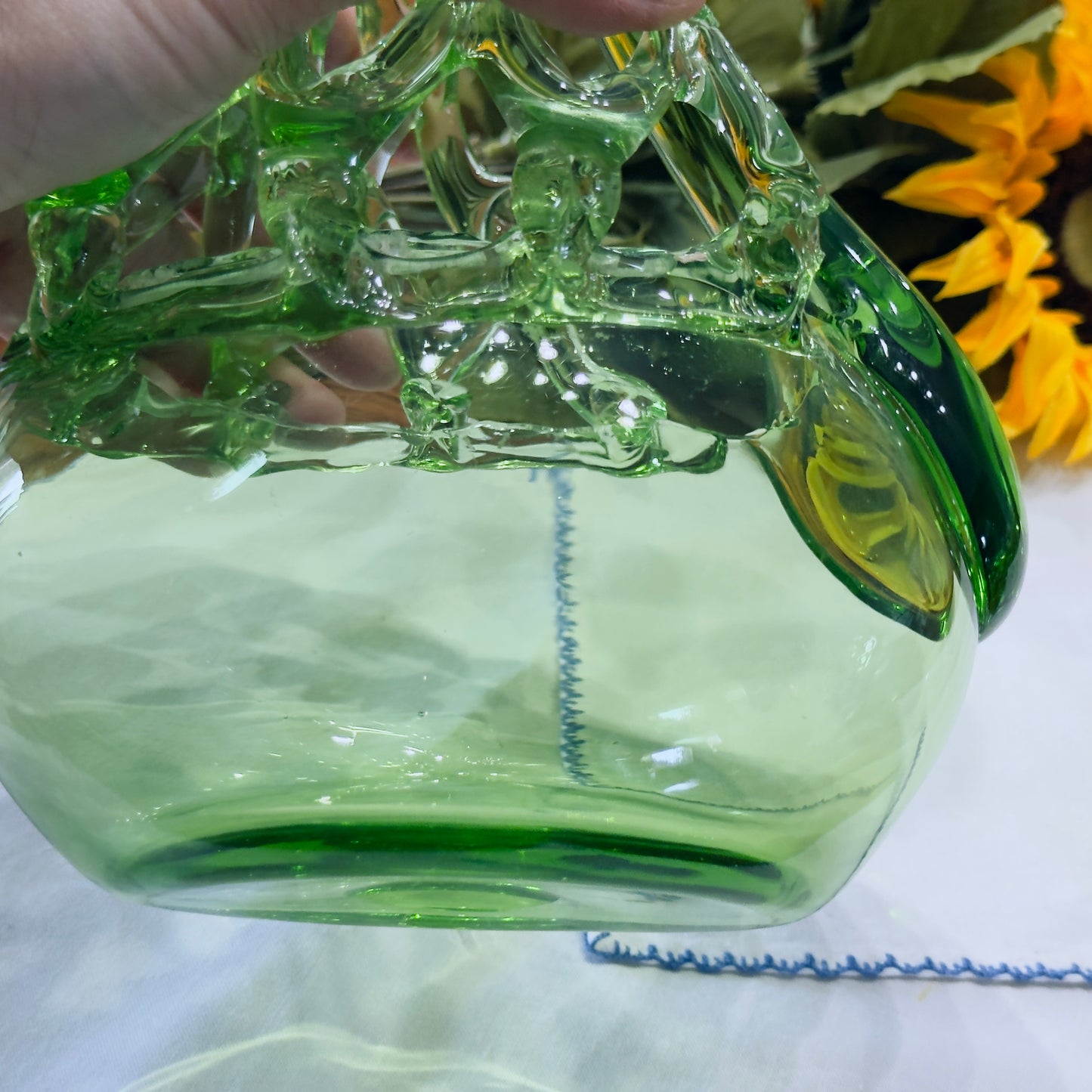 Green Art Glass Swan