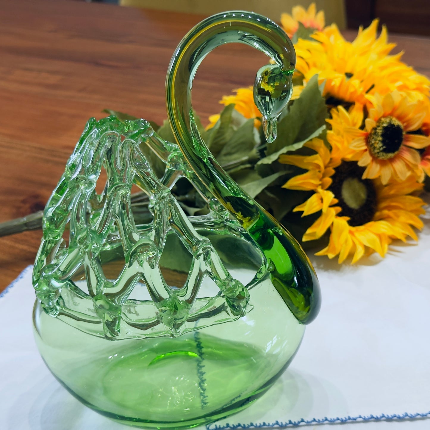 Green Art Glass Swan