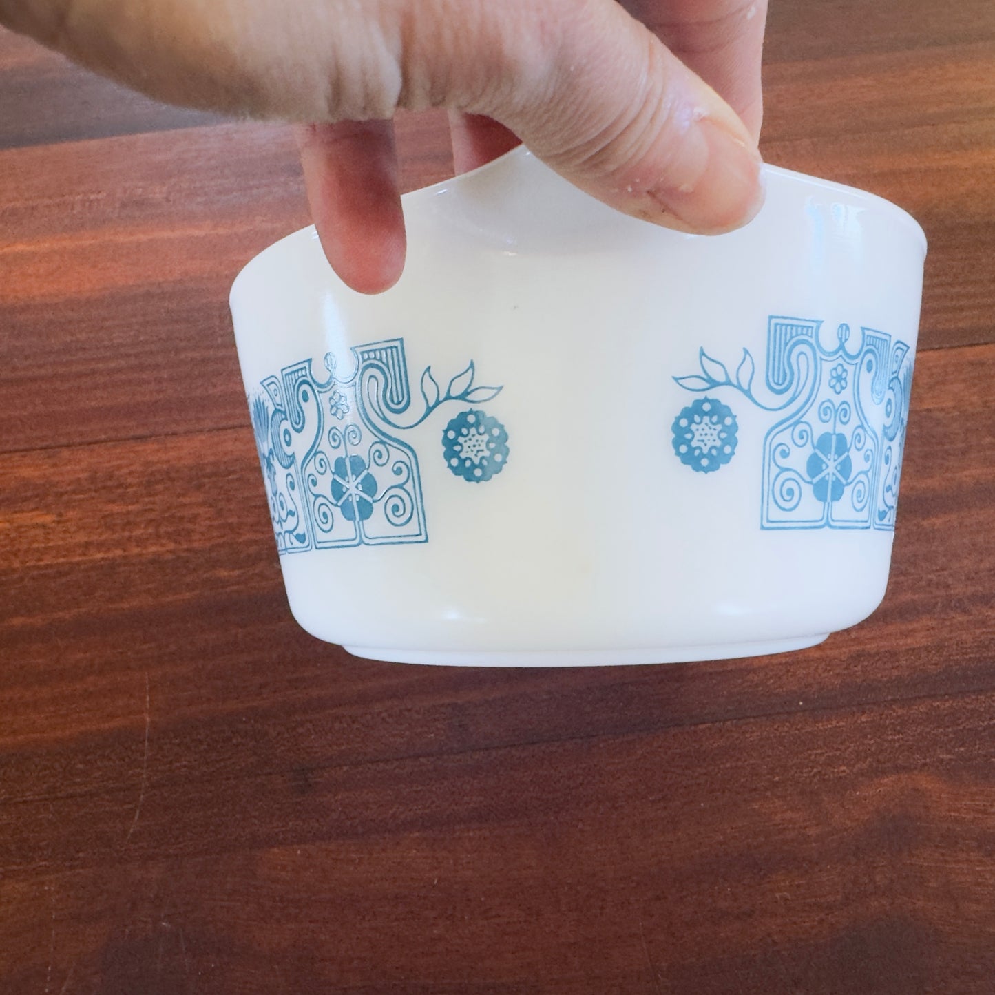 PYREX Horizon Blue Covered Casserole Dish