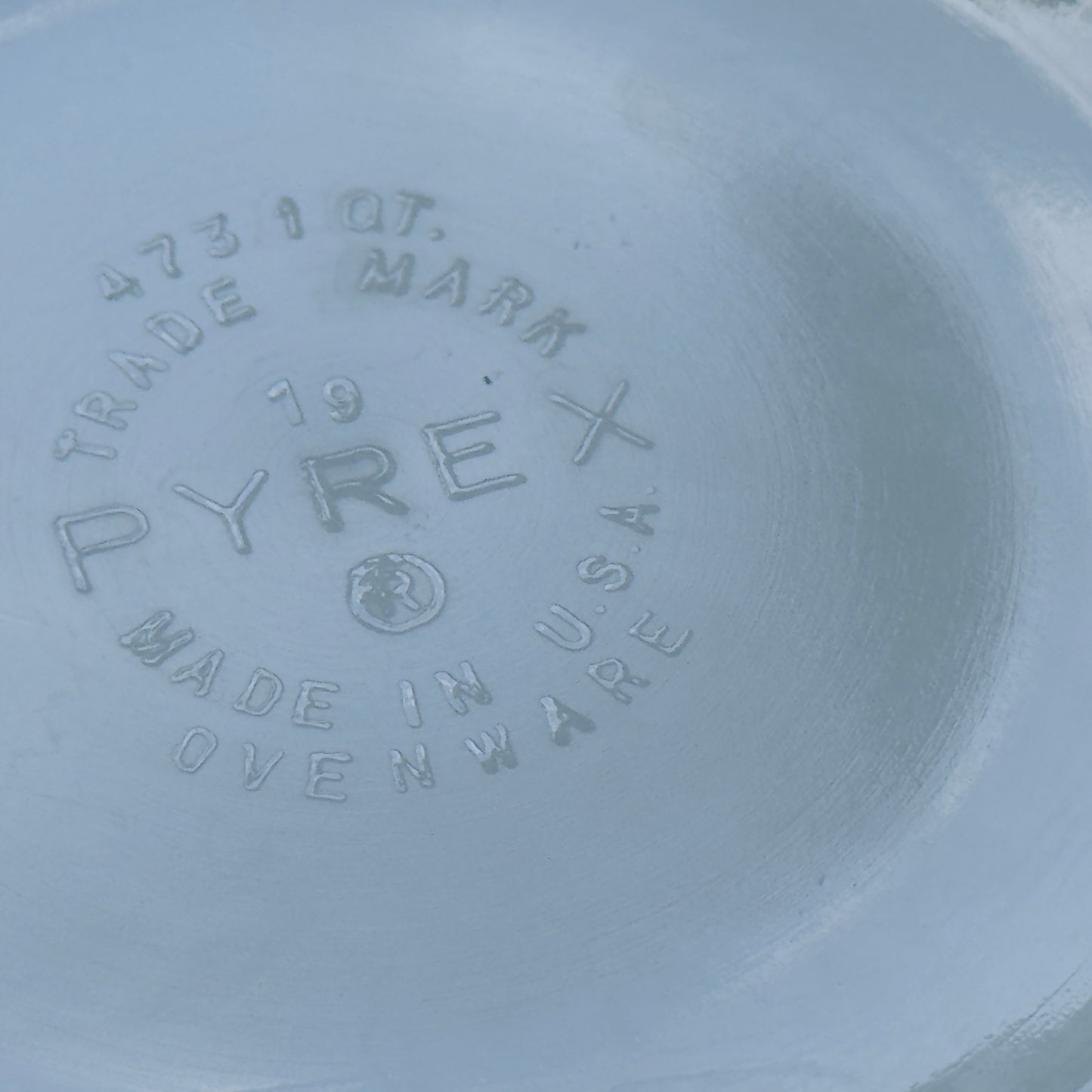 PYREX Horizon Blue Covered Casserole Dish