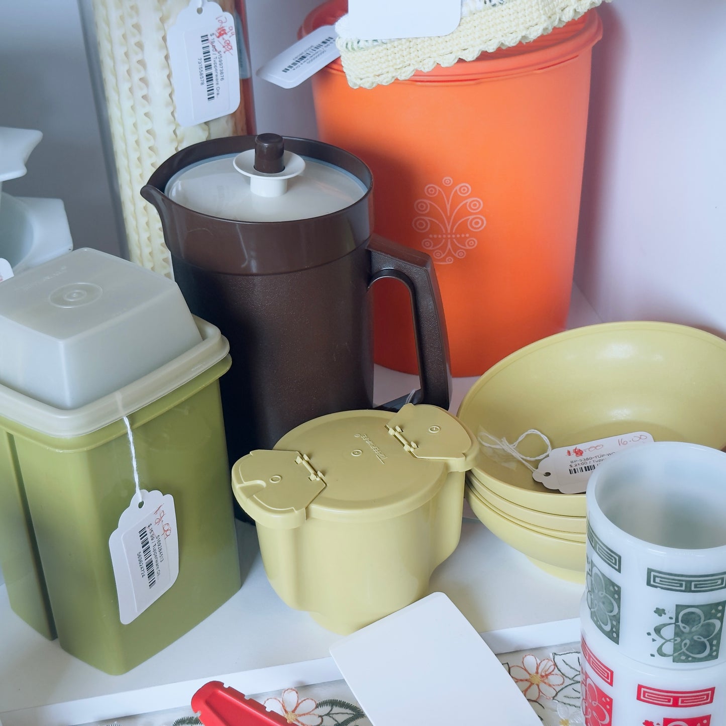 Tupperware 577 Yellow/Harvest Gold Sugar Caddy