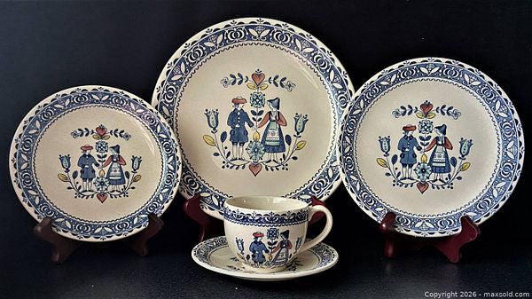 Johnson Brothers 'Old Granite' Hearts and Flowers