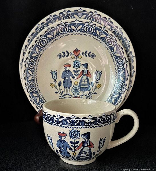 Johnson Brothers 'Old Granite' Hearts and Flowers