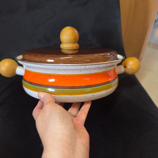 Vintage Levcoware Enamel Pot
