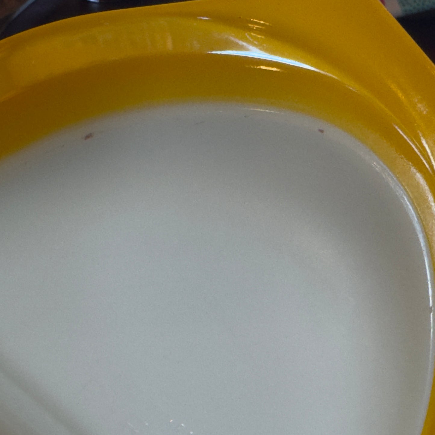 PYREX 1.5 Quart Yellow Daisy Divided Casserole