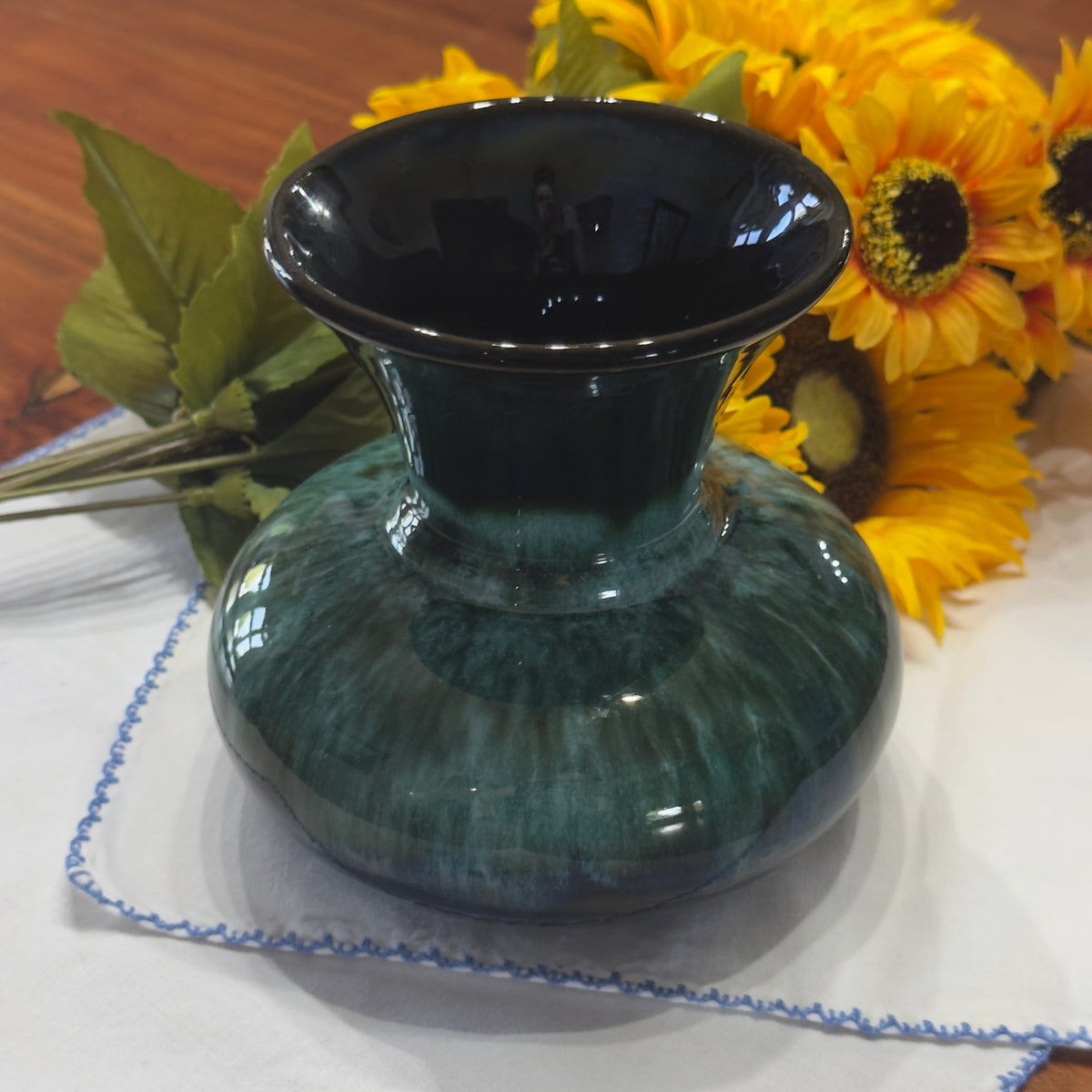 Blue Mountain Pottery Green Dtip Base