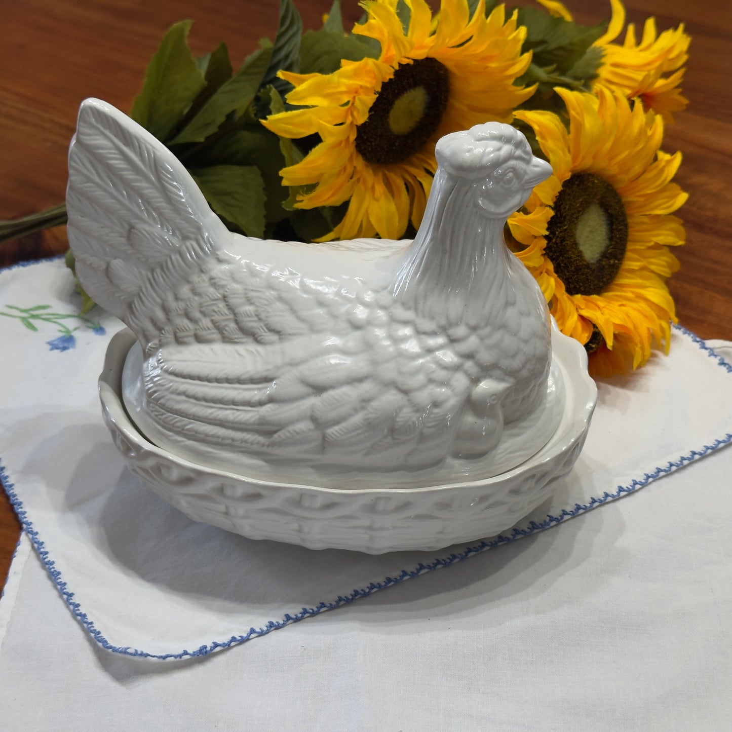 Vintage Portmeirion  Hen on Nest
