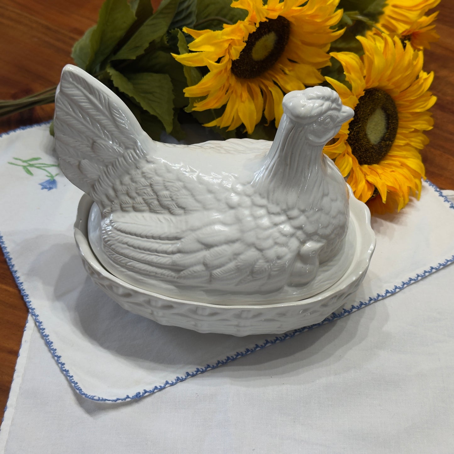 Vintage Portmeirion  Hen on Nest