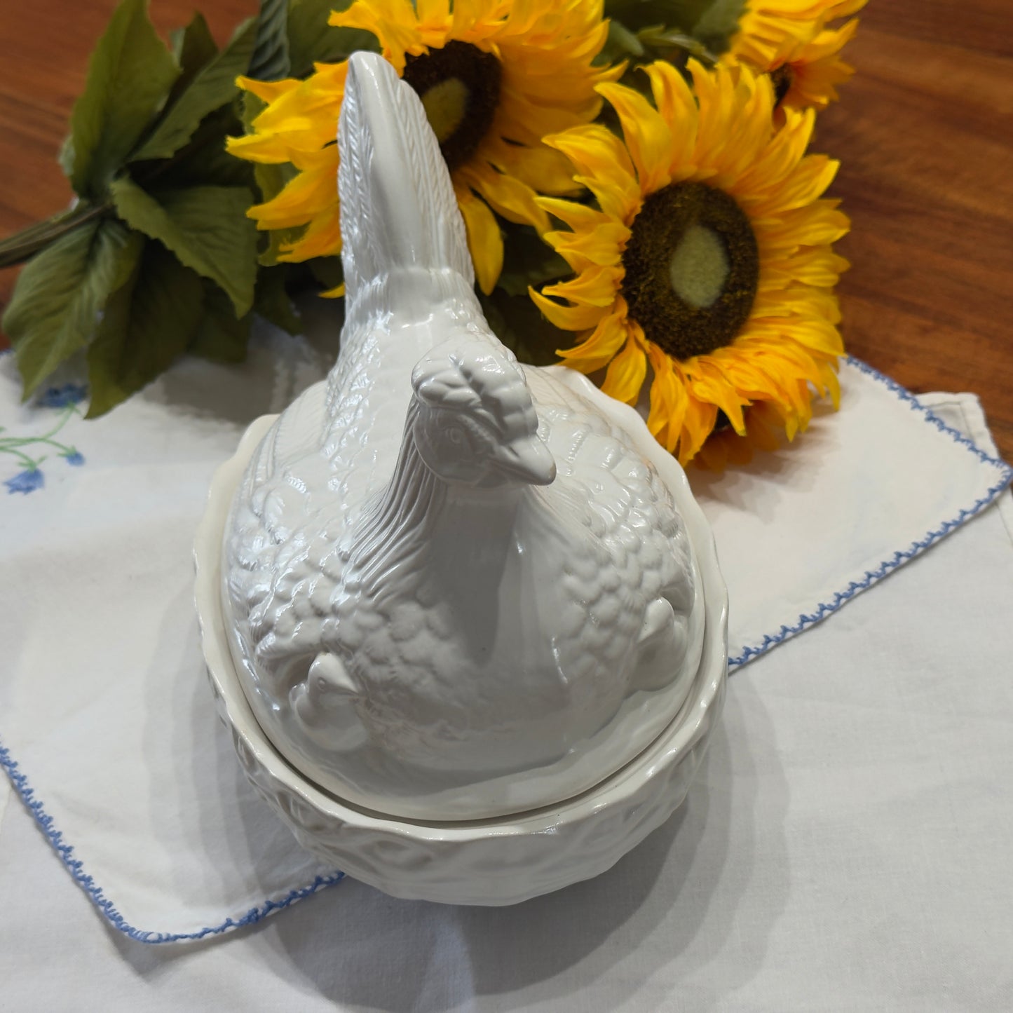 Vintage Portmeirion  Hen on Nest