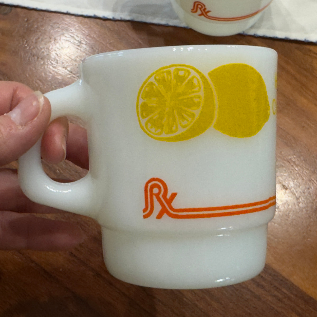 Anchor Hocking Fire-King Milk Glass Rexall Hot Lemon/Citron chaud Advertising Mug