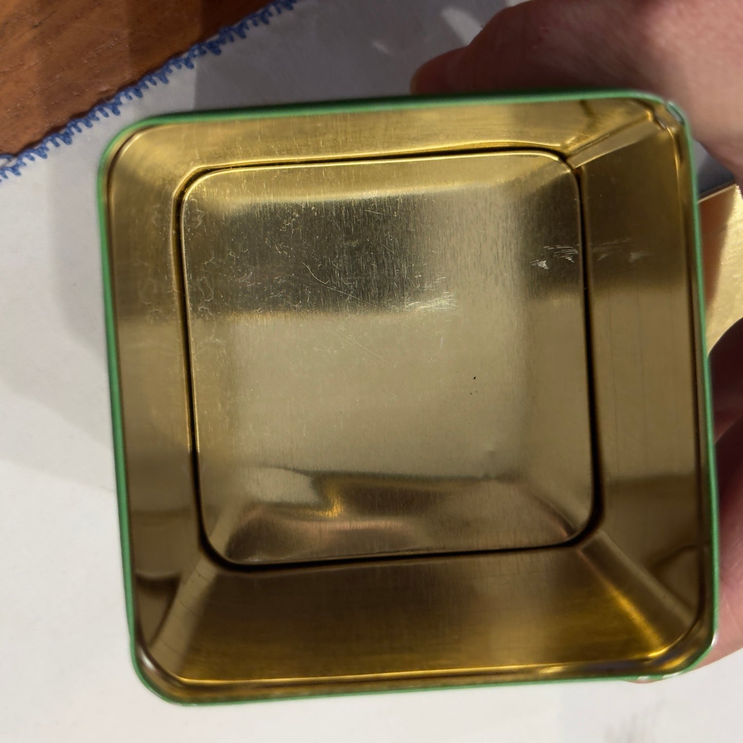 Dickinson's Witch Hazel Tin