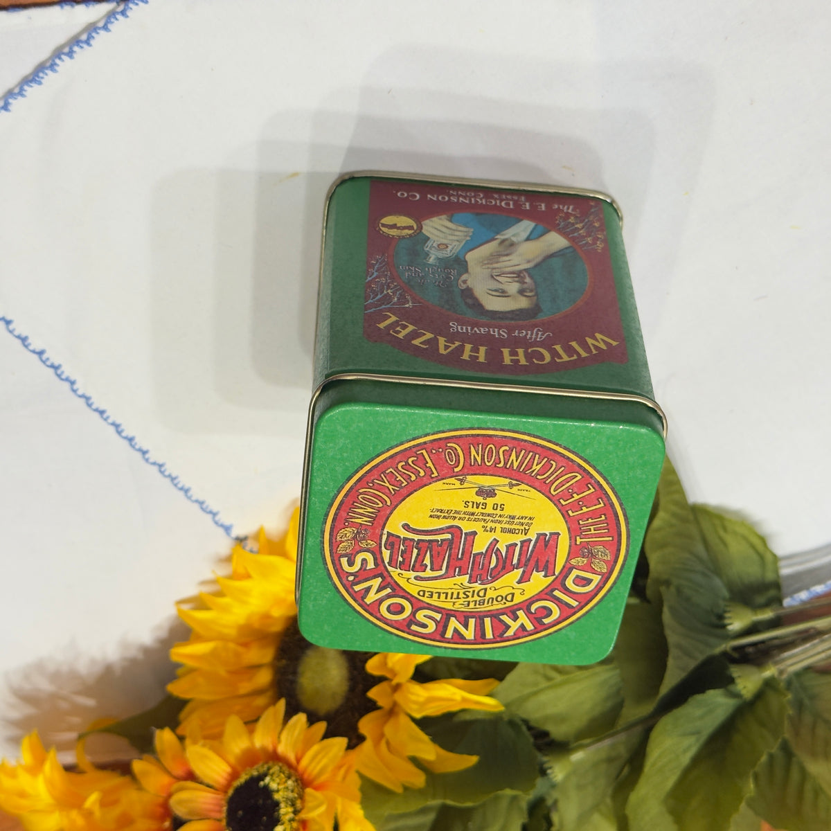 Dickinson's Witch Hazel Tin