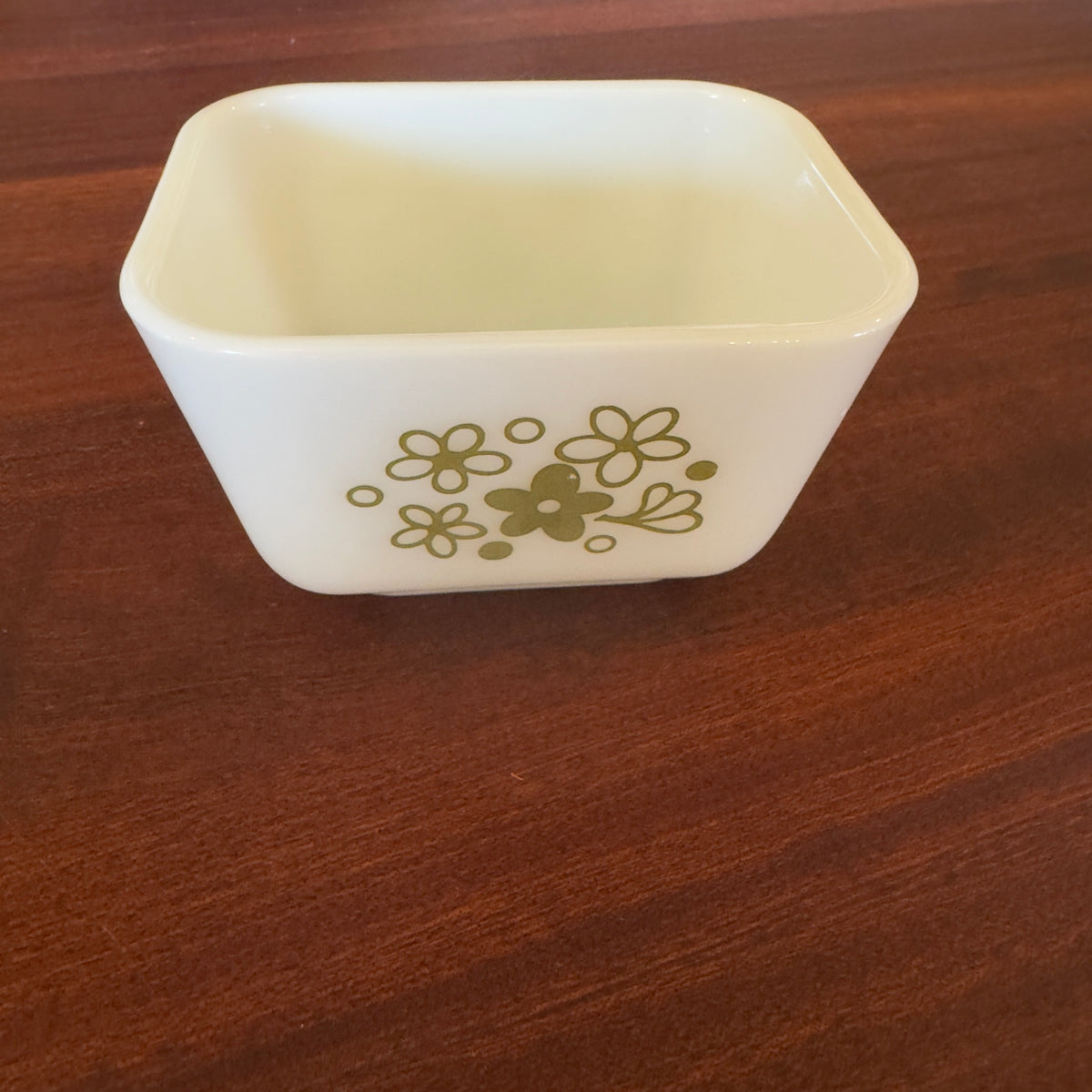 Vintage PYREX Crazy Daisy 501 Fridgie