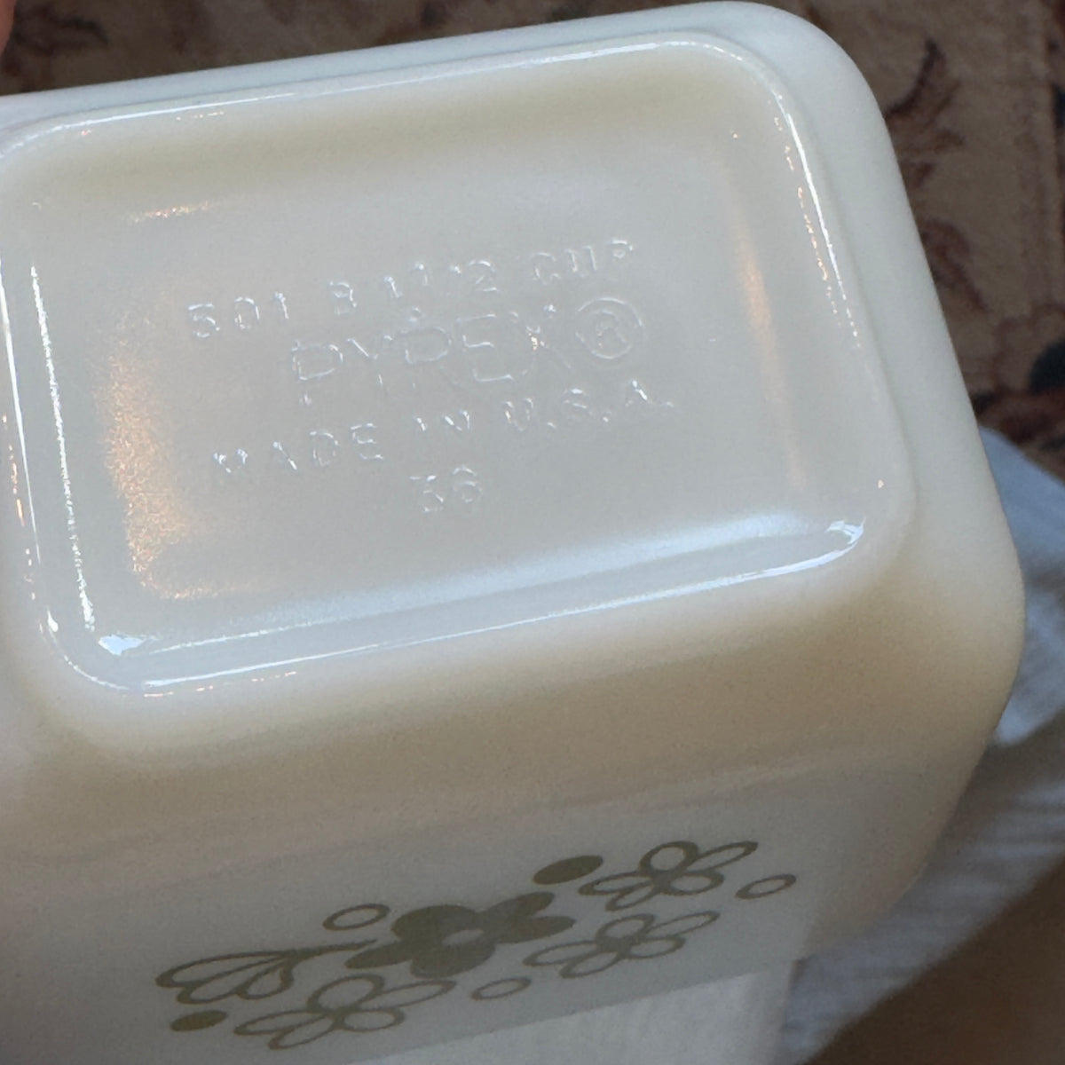 Vintage PYREX Crazy Daisy 501 Fridgie