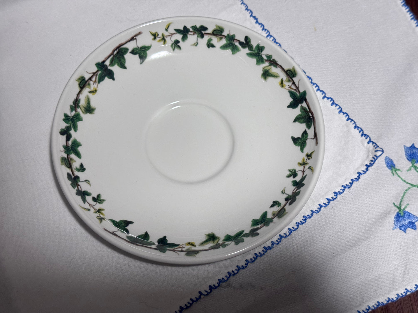 Portmeirion The Holly & The Ivy Tea Cup and Saucer