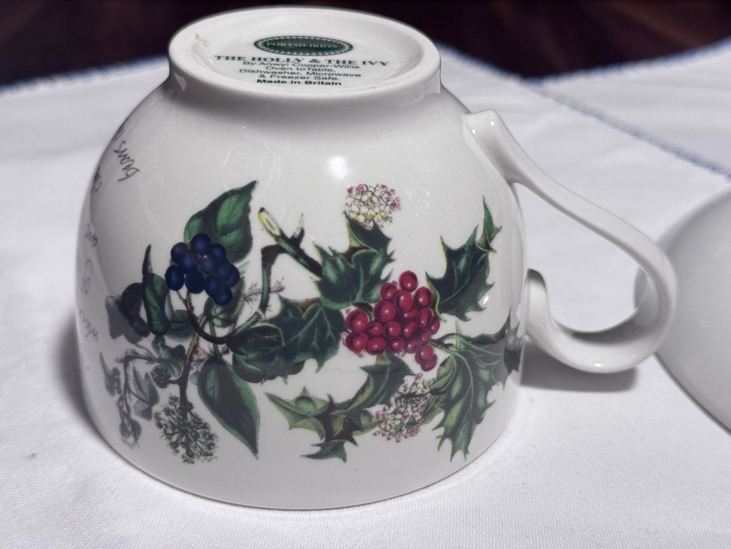 Portmeirion The Holly & The Ivy Tea Cup and Saucer