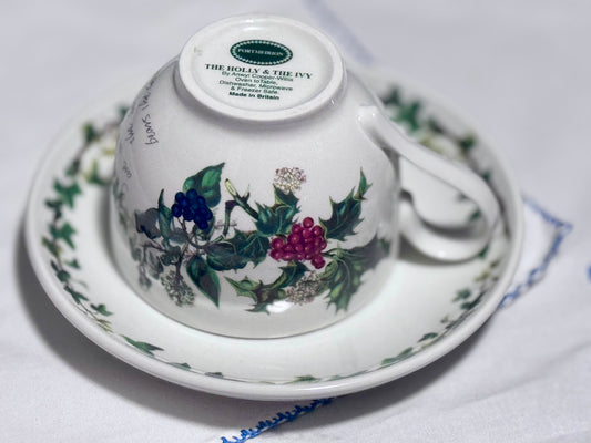 Portmeirion The Holly & The Ivy Tea Cup and Saucer