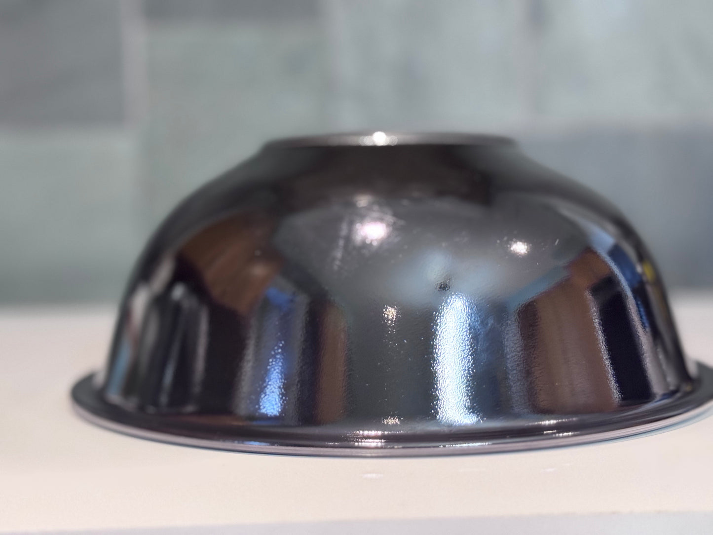 Pyrex Black Mixing Bowl With Clear Bottom #325