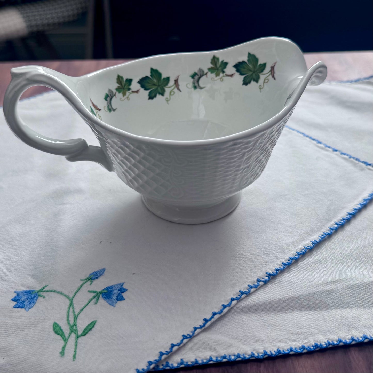 Marlborough Old English Gravy Boat