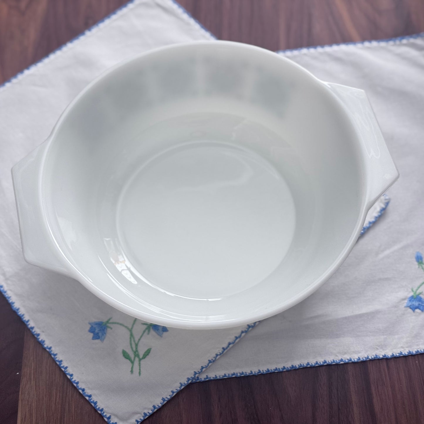 Large Round JAJ 'Chelsea' Casserole Dish