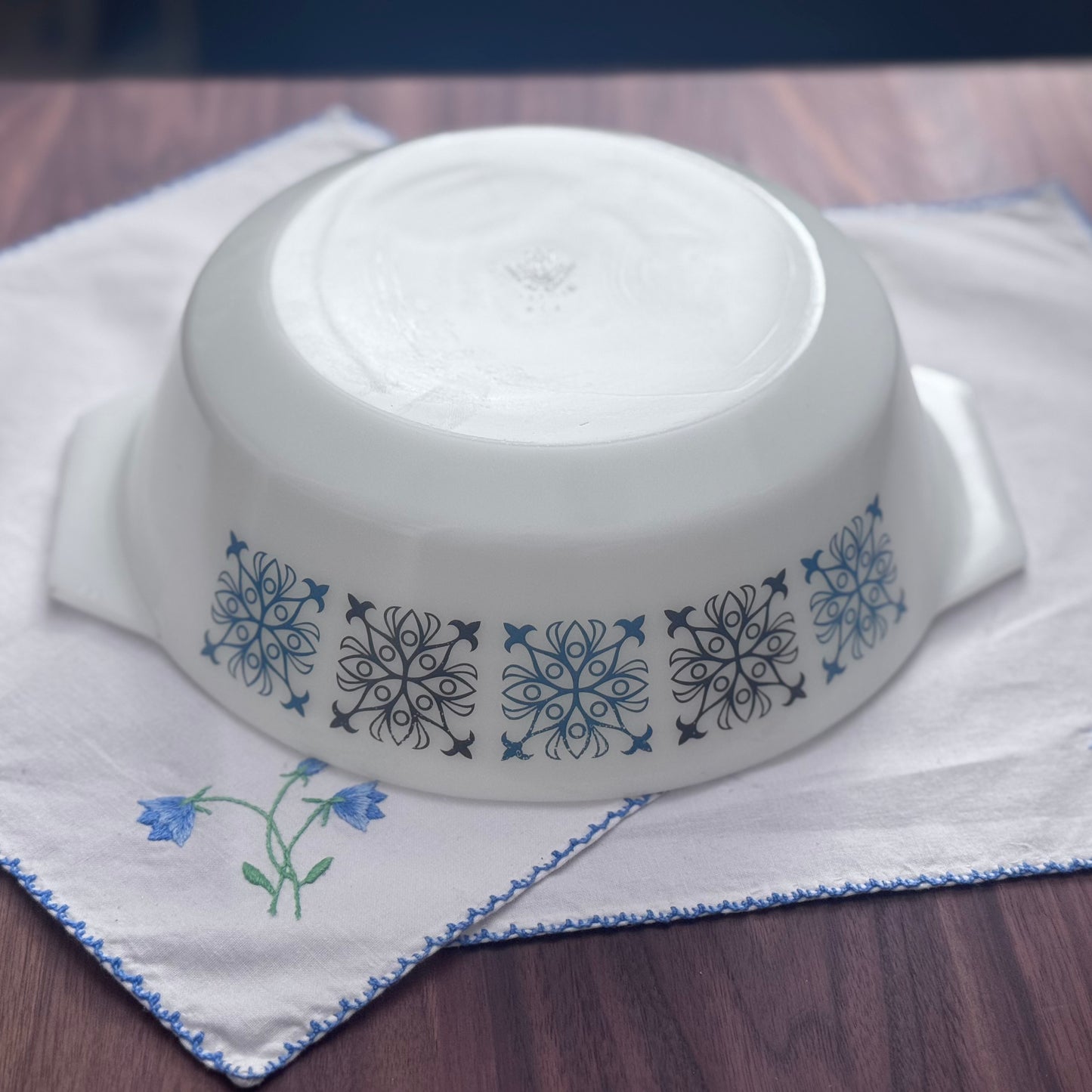 Large Round JAJ 'Chelsea' Casserole Dish