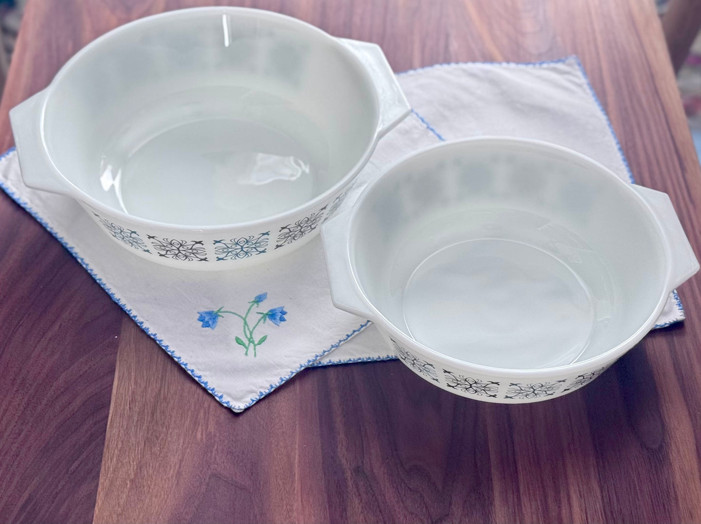 Large Round JAJ 'Chelsea' Casserole Dish